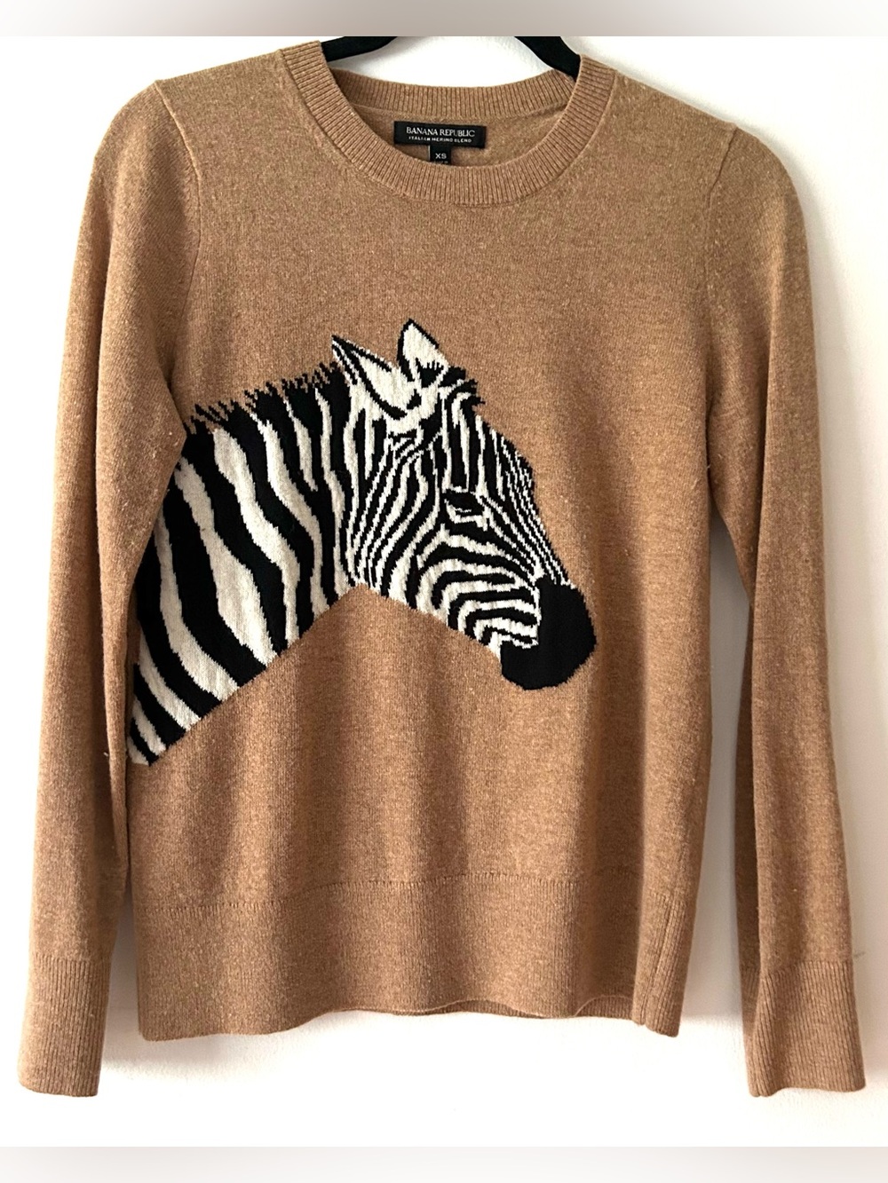 Banana Republic crewneck